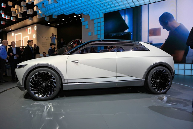 Nhận được nhiều phản hồi tích cực, Hyundai chuẩn bị giới thiệu mẫu xe mới mang thiết kế tuyệt đẹp - Ảnh 4.