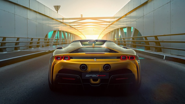 Ra mắt Ferrari SF90 Spider - Siêu ngựa mui trần mạnh nhất lịch sử - Ảnh 4.