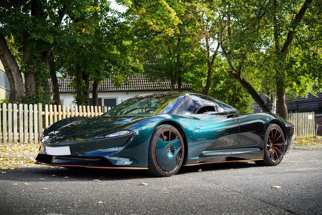 Buôn siêu xe lời bạc tỷ: McLaren Speedtail lên sàn xe cũ với giá gấp đôi xe mới - Ảnh 1.