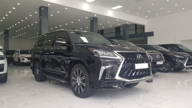 Sau 5.000km chạy lướt, Lexus LX 570 MBS hiếm hoi vẫn giữ giá gần 10 tỷ đồng - Ảnh 3.