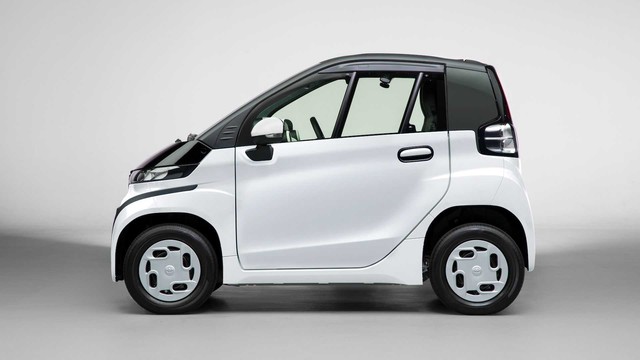 Ra mắt Toyota C*Pod - Ô tô 2 chỗ cho mẹ chở con đi học hoặc đi chợ, giá quy đổi 370 triệu đồng - Ảnh 2.