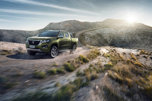 Ra mắt Peugeot Landtrek - Bán tải 6 chỗ đối đầu Ford Ranger - Ảnh 2.