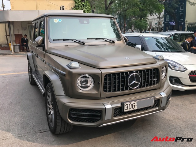 Tránh đụng hàng, đại gia Hà Nội tậu Mercedes-AMG G63 với màu sơn hơn 6.000 USD - Ảnh 3.