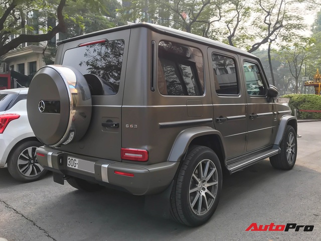 Tránh đụng hàng, đại gia Hà Nội tậu Mercedes-AMG G63 với màu sơn hơn 6.000 USD - Ảnh 2.