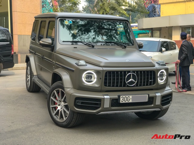 Tránh đụng hàng, đại gia Hà Nội tậu Mercedes-AMG G63 với màu sơn hơn 6.000 USD - Ảnh 1.