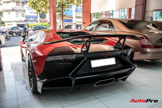 Lamborghini Aventador độ bản 50 năm của đại gia Bạc Liêu tái xuất Sài Gòn với nhiều chi tiết mới - Ảnh 10.