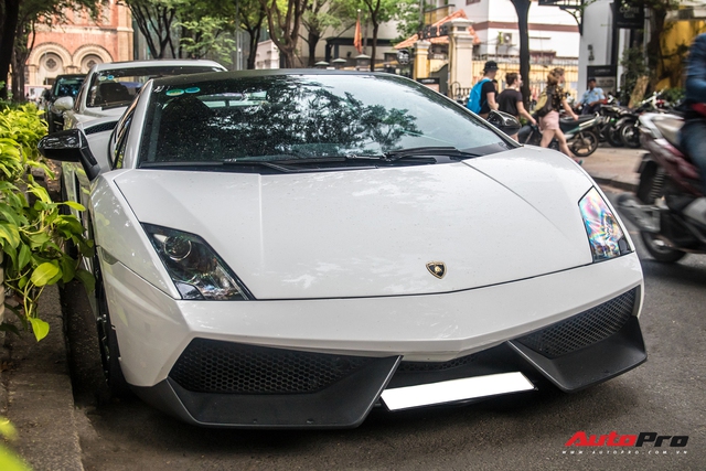Lamborghini Gallardo SE độ khủng với lai lịch thú vị tái xuất trên đường phố Sài Gòn, chủ nhân sở hữu nhiều siêu phẩm hàng độc - Ảnh 3.