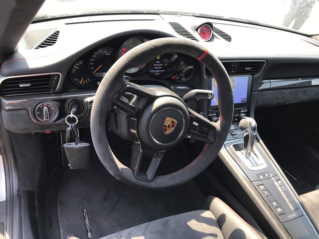 Khui công Porsche 911 GT2 RS thứ 4 về Việt Nam: Diện mạo gần giống xe trùm cà phê Đặng Lê Nguyên Vũ, gói nâng cấp giá tiền tỷ - Ảnh 5.