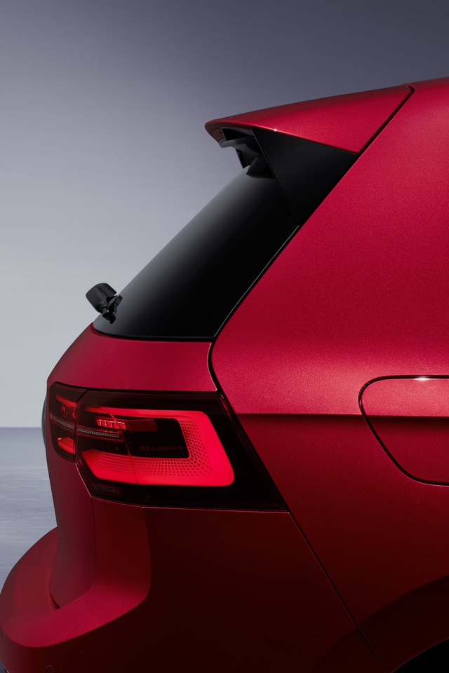 Volkswagen gây thất vọng não nề với Golf GTI mới - Ảnh 5.