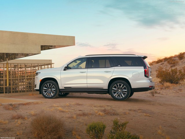 Cadillac sẽ sớm có siêu SUV full-size dùng chung khung gầm với Hummer EV - Ảnh 1.