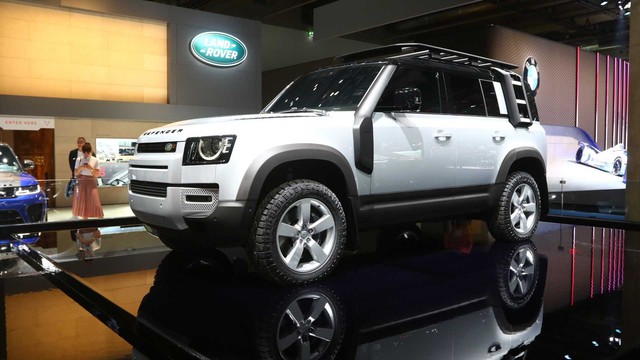 Land Rover Defender 90 chốt lịch bán mới do ảnh hưởng của dịch bệnh - Ảnh 1.