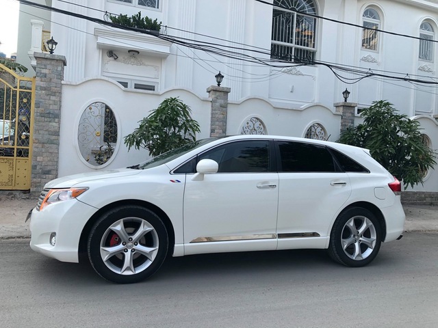 Sau 10 năm, xe nhập hết thời Toyota Venza xuống giá chưa tới 700 triệu đồng - Ảnh 5.