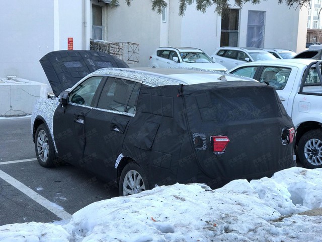 Lộ diện Ford Everest thế hệ mới: Lột xác ngỡ ngàng, tiệm cận xe sang, đe doạ Toyota Fortuner - Ảnh 1.