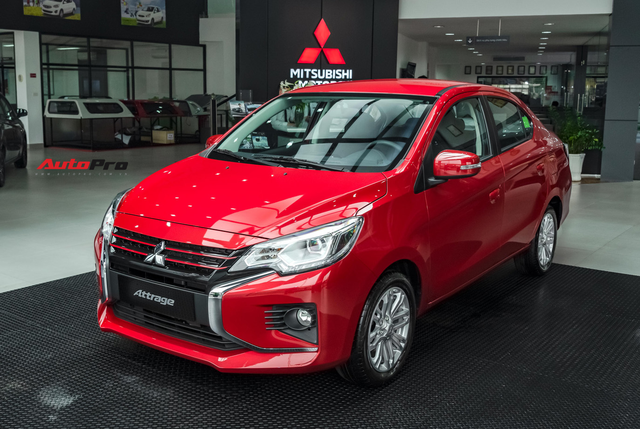 Mitsubishi khuyến mại tất tay các dòng xe đang bán ở Việt Nam - Ảnh 4.