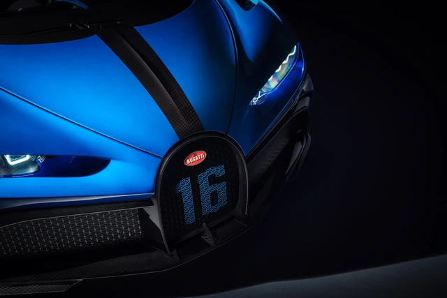 Soi siêu xe Bugatti Chiron Pur Sport qua ảnh, video mới - Ảnh 2.