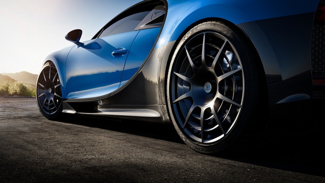 Soi siêu xe Bugatti Chiron Pur Sport qua ảnh, video mới - Ảnh 18.