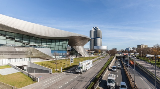 Frankfurt Motor Show chính thức có mái nhà mới - Ảnh 1.
