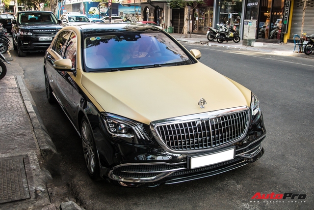 Góc làm đẹp không khó: Chỉ với lớp decal, đại gia Cần Thơ biến Mercedes-Maybach S 450 sang phong cách 2 tông bắt mắt - Ảnh 1.