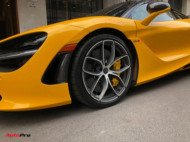 Vừa thông quan, McLaren 720S mui trần hàng hiếm bất ngờ xuất hiện trên phố Sài Gòn - Ảnh 6.