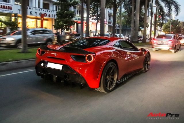 Siêu ngựa Ferrari 488 GTB SVR tiếp tục được lột xác dưới bàn tay của thợ độ Việt - Động cơ tăng 100 mã lực - Ảnh 13.