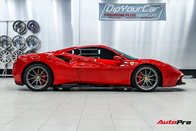 Siêu ngựa Ferrari 488 GTB SVR tiếp tục được lột xác dưới bàn tay của thợ độ Việt - Động cơ tăng 100 mã lực - Ảnh 5.