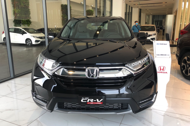 Đại lý giảm giá dọn kho Honda CR-V ‘lô nhập cuối’, dọn đường chờ xe lắp ráp miễn 50% trước bạ - Ảnh 1.