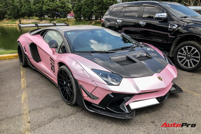 Cận cảnh Lamborghini Aventador Liberty Walk phong cách nữ tính của đại gia Đà Lạt - Ảnh 5.