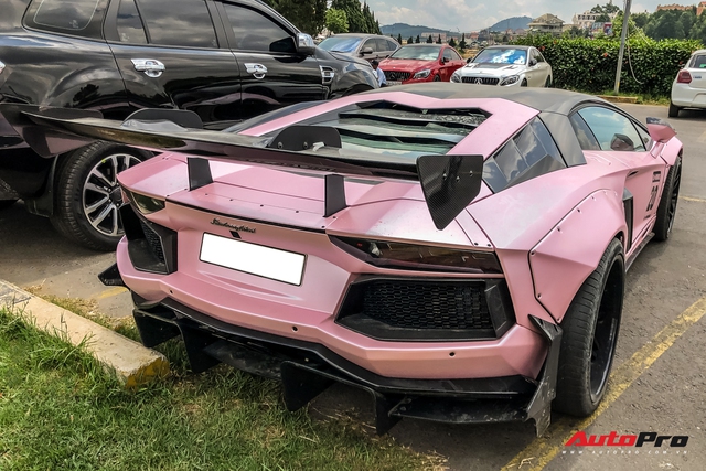 Cận cảnh Lamborghini Aventador Liberty Walk phong cách nữ tính của đại gia Đà Lạt - Ảnh 6.