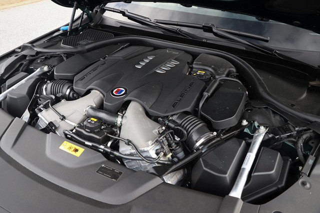 BMW X7 bản mạnh và sang nhất chưa từng có sẽ ra mắt ngay trong tuần tới - Ảnh 2.