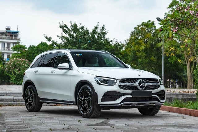 Mới chạy 40 km, Mercedes-Benz GLC 300 AMG lắp ráp đã được bán lại với giá gần 2,5 tỷ đồng - Ảnh 9.
