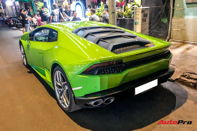 Không tham gia vào hành trình siêu xe, Phan Thành lặng lẽ cầm lái Lamborghini Huracan dạo phố đêm cuối tuần - Ảnh 5.