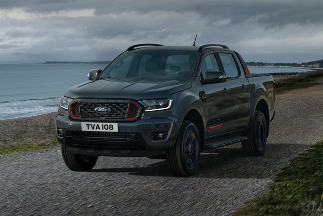 Trình làng Ford Ranger Thunder - Bán tải sấm sét lai Wildtrak và Raptor - Ảnh 1.