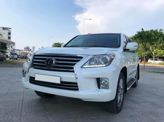 Giữ giá như Lexus LX 570: Chạy 6 năm, bán lại vẫn dư tiền mua Audi Q7 mới tinh - Ảnh 1.