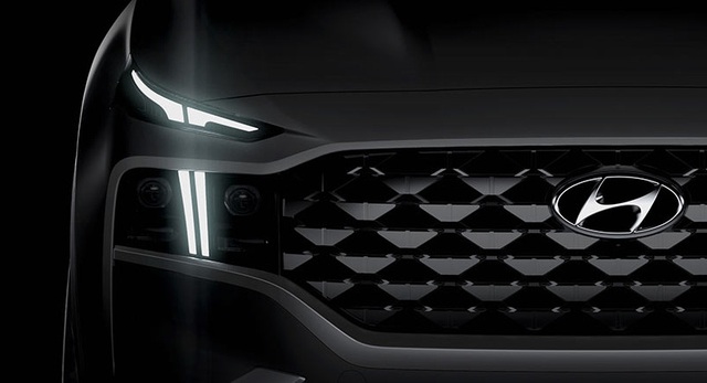 Hyundai Santa Fe mới chính thức lộ mặt: Lưới tản nhiệt ngoác rộng, cụm đèn lạ gây chú ý - Ảnh 2.