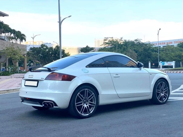 12 năm chỉ chạy 46.000 km, Audi TT vẫn rớt giá rẻ ngang Hyundai Elantra - Ảnh 2.