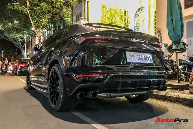 Lamborghini Urus biển số lạ xuất hiện tại Sài Gòn với một chi tiết khác biệt với những chiếc còn lại tại Việt Nam - Ảnh 4.