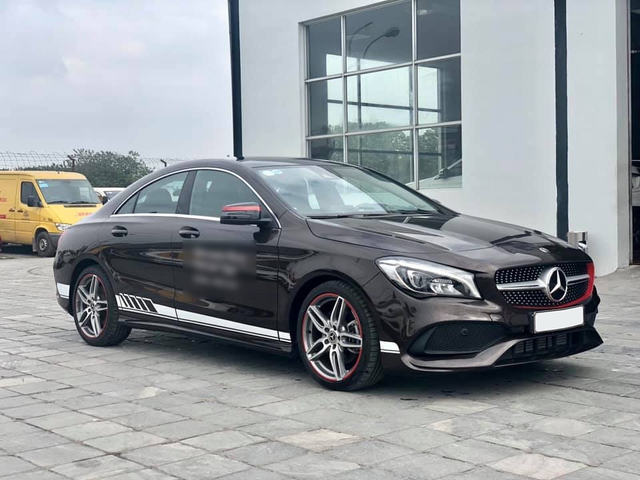 Mercedes-Benz CLA 250 chính hãng thanh lý rẻ hơn giá niêm yết vài trăm triệu đồng, ODO vỏn vẹn 80 km - Ảnh 4.