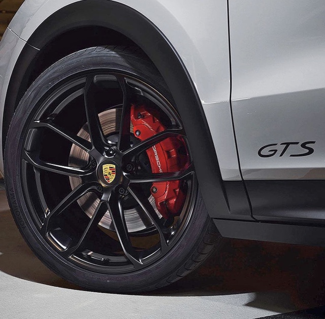 Ảnh chụp Porsche Cayenne Coupe GTS 2021 mới bị rò rỉ, ngày ra mắt chính thức không còn xa - Ảnh 4.