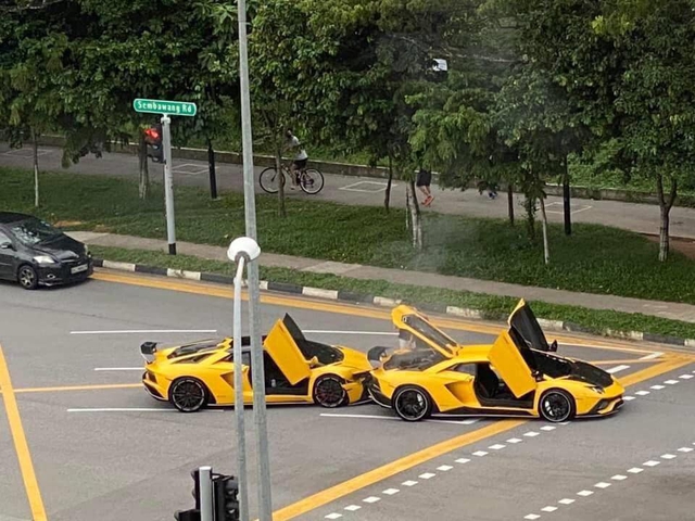 Đại gia Singapore lái Lamborghini Aventador S húc đuôi một chiếc Lamborghini giống hệt xe mình  - Ảnh 1.