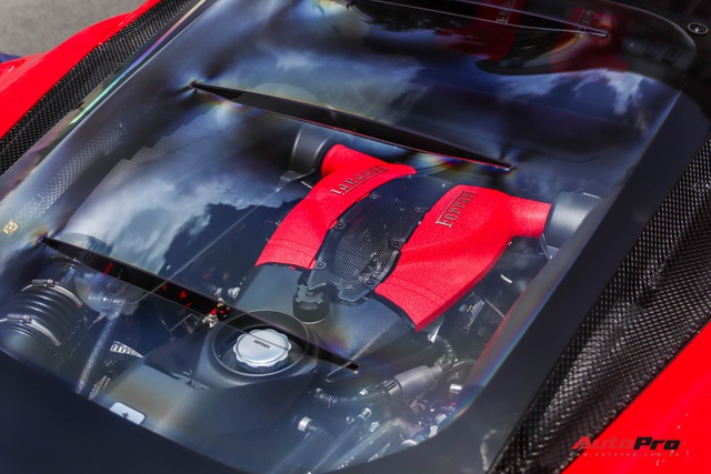 Bóc tách Ferrari F8 Tributo của doanh nhân Nguyễn Quốc Cường: Riêng tiền option lên tới hơn 800 triệu đồng - Ảnh 8.