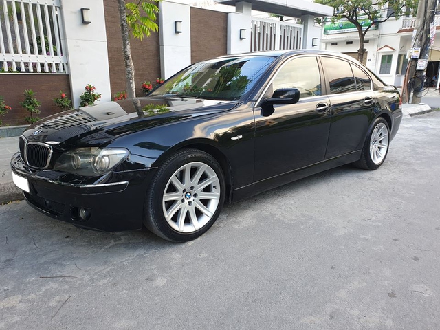 [20h Xe Cũ] Khấu hao như BMW 750 Li 2007, giá xe sau 13 năm rẻ hơn tiền đóng phí trước bạ khi mua mới - Ảnh 1.