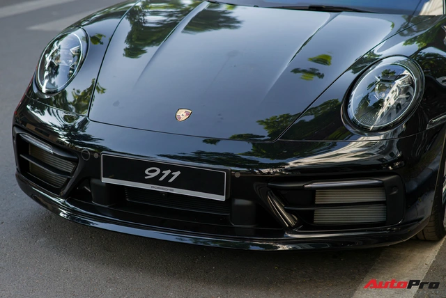 Bắt gặp Porsche 911 Carrera S thế hệ mới với nhiều tuỳ chọn đắt tiền tại Hà Nội, sở hữu bộ mâm có lịch sử đặc biệt - Ảnh 3.