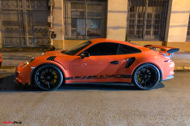 Cận cảnh Porsche 911 GT3 RS từng của ông Đặng Lê Nguyên Vũ: Ngoại thất dễ lầm tưởng với xe cũ của Cường Đô-la - Ảnh 9.
