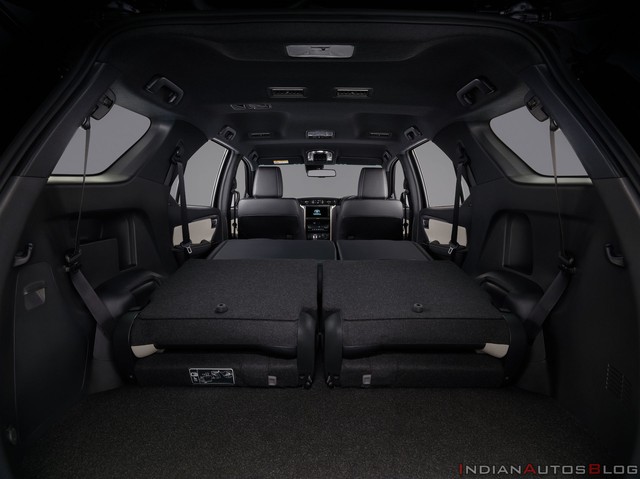 Quên TRD Sportivo đi, Toyota Fortuner giờ có bản thể thao Legender đẹp và xịn như Lexus qua bộ ảnh chi tiết mới - Ảnh 7.