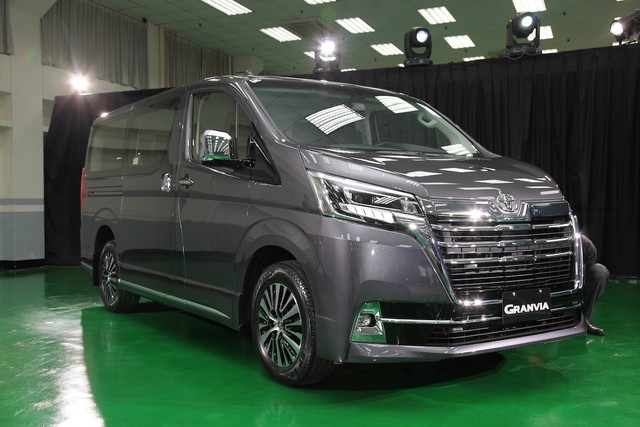 Toyota Granvia ra mắt tại Việt Nam: Giá từ 3,072 tỷ, nhập Nhật, 9 chỗ cho khách VIP - Ảnh 1.