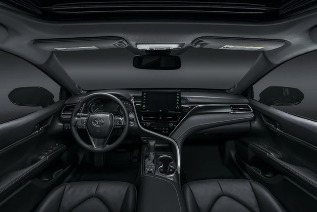 Ra mắt Toyota Camry 2021: Bổ sung công nghệ an toàn, đấu Honda Accord và Mazda6 - Ảnh 4.
