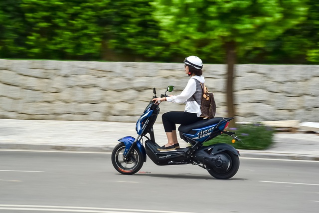 Đánh giá Yadea Xmen Neo - Xe máy điện cho học sinh thành thị - Ảnh 11.