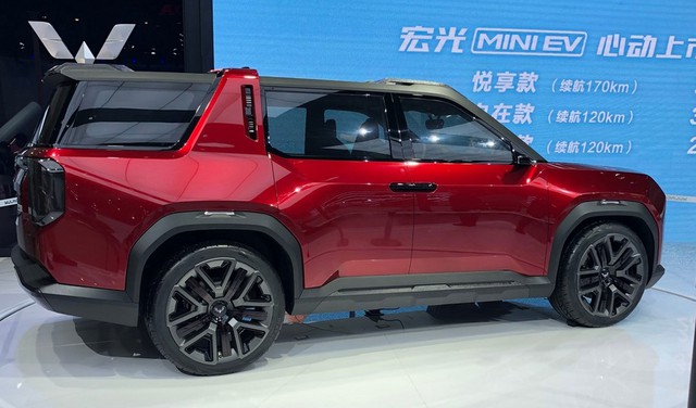 Cận cảnh ‘Ford Bronco’ của người Trung Quốc: Hiện đại, hầm hố hơn hàng thật - Ảnh 4.