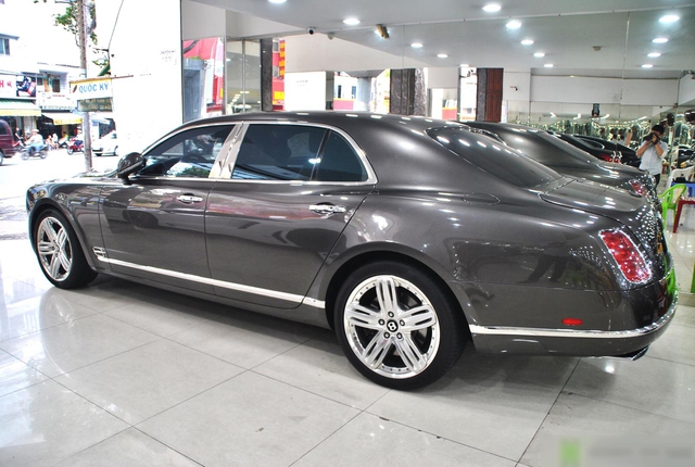 Bentley Mulsanne rẻ ngang Mercedes-Benz S-Class sau 10 năm tuổi, ODO là yếu tố bất ngờ hơn cả - Ảnh 2.