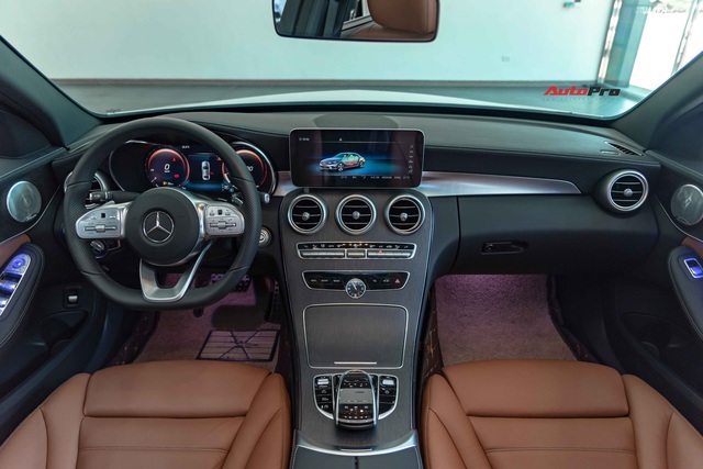 Chưa kịp thay dầu, chủ Mercedes-Benz C 300 AMG đã rao bán xe khi mới chạy 3.600 km - Ảnh 4.